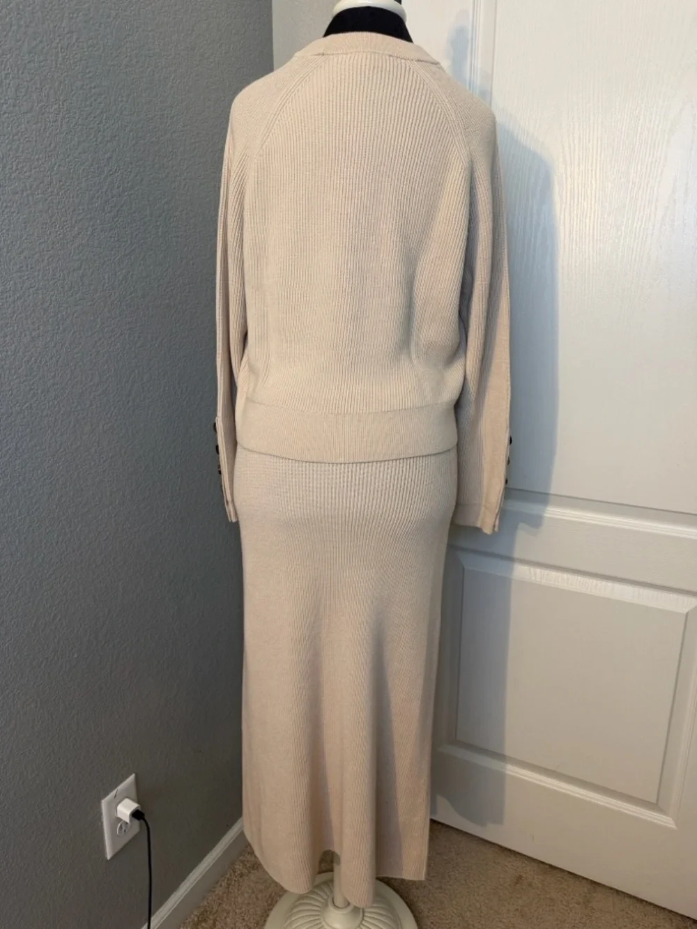 Sezane Sami Jumper and Naelle Skirt Set Natural Beige Size Large - Picture 9 of 16